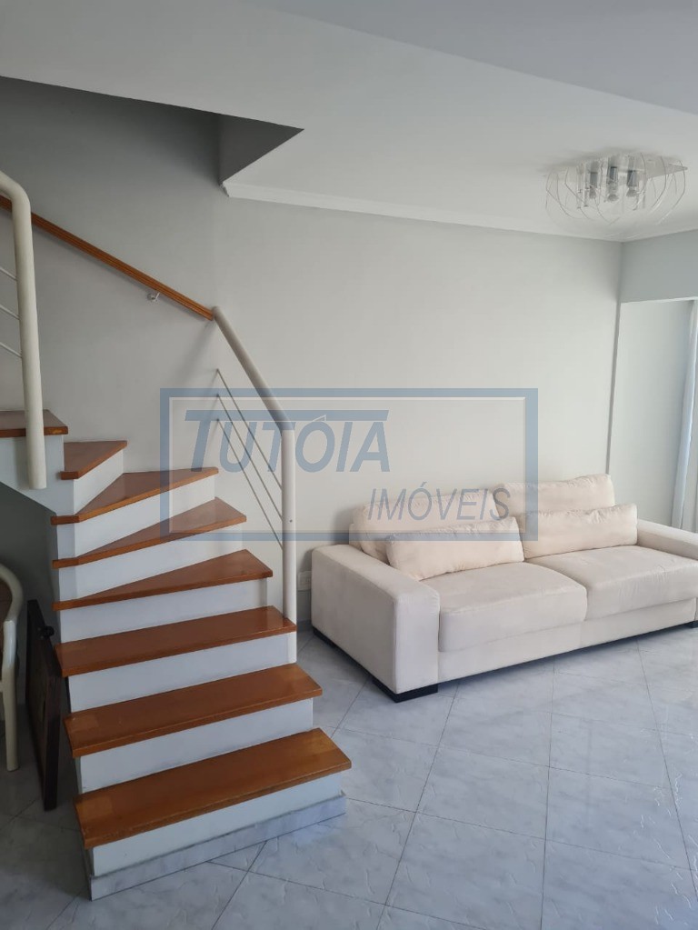 Apartamento à venda com 3 quartos, 130m² - Foto 2