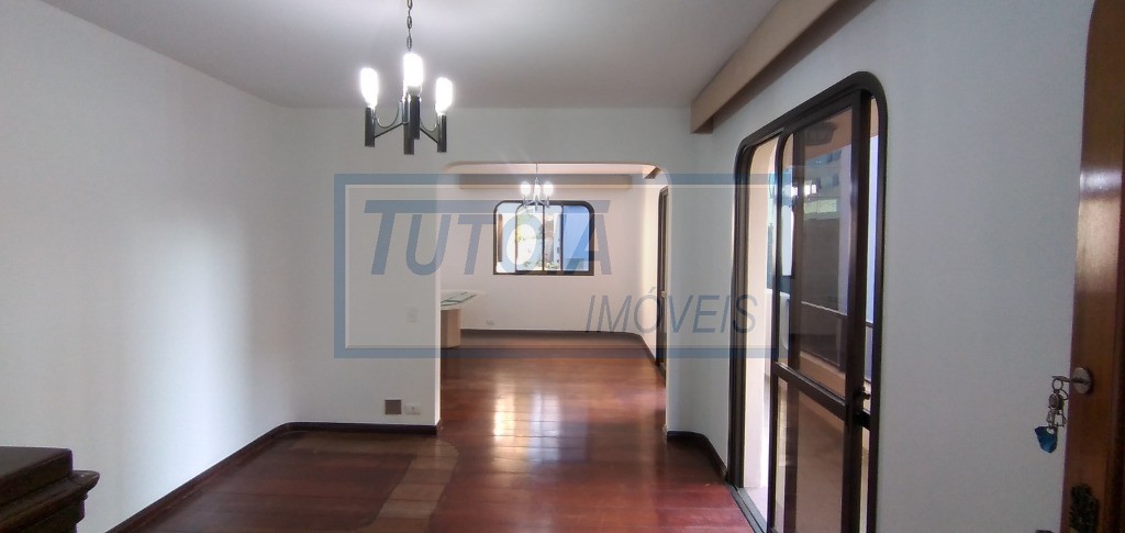 Apartamento à venda com 3 quartos, 147m² - Foto 2