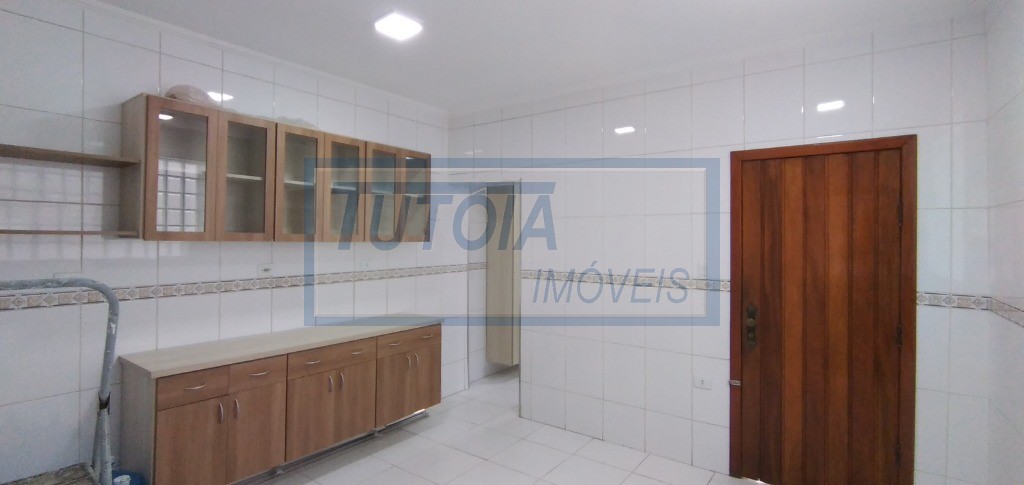 Casa à venda com 3 quartos, 202m² - Foto 6