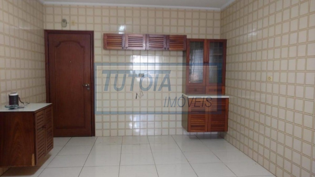 Apartamento à venda com 3 quartos, 140m² - Foto 17