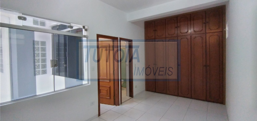 Casa à venda com 3 quartos, 202m² - Foto 10