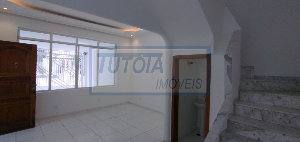 Casa à venda com 3 quartos, 202m² - Foto 2