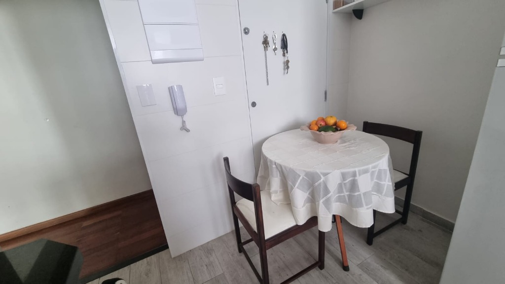 Apartamento à venda com 3 quartos, 105m² - Foto 8