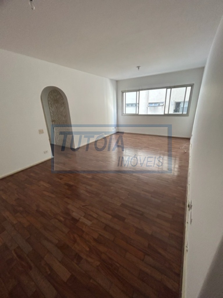 Apartamento para alugar com 3 quartos, 98m² - Foto 13