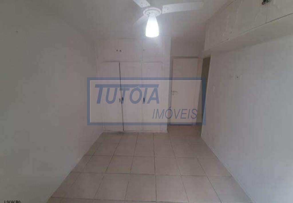 Apartamento à venda com 2 quartos, 69m² - Foto 4