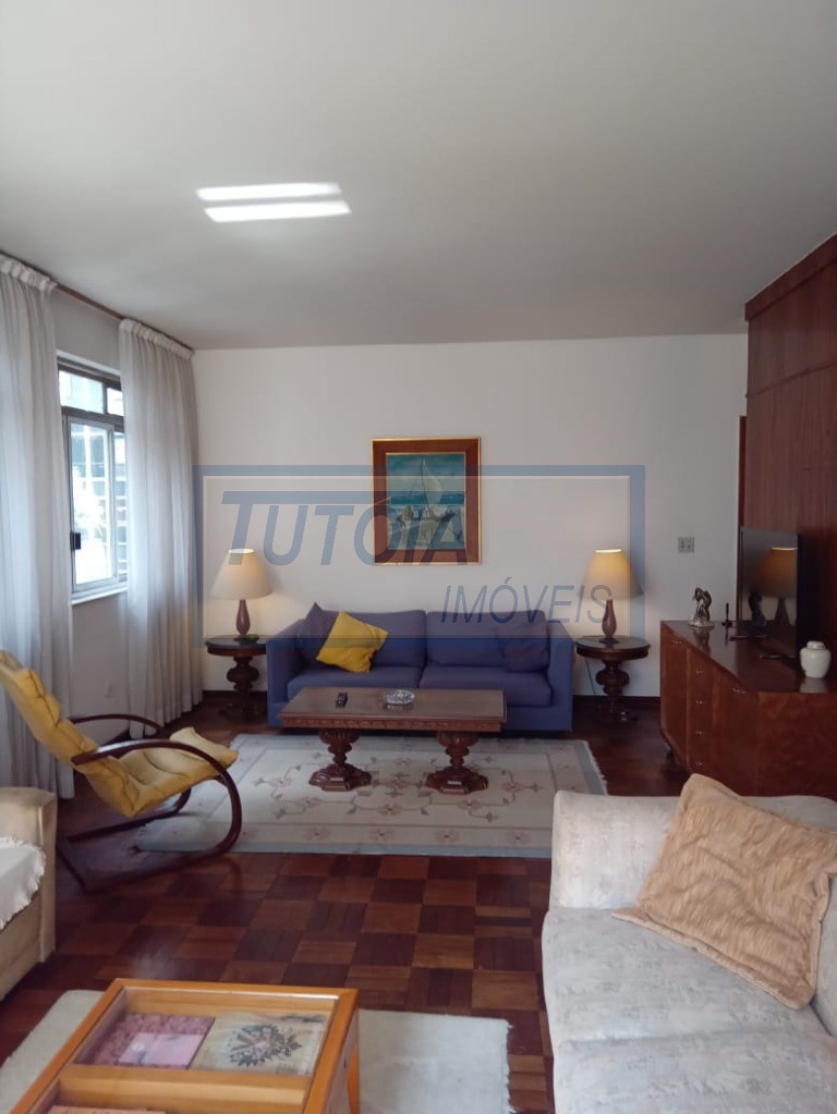 Apartamento à venda com 3 quartos, 189m² - Foto 1