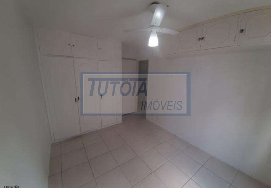 Apartamento à venda com 2 quartos, 69m² - Foto 3