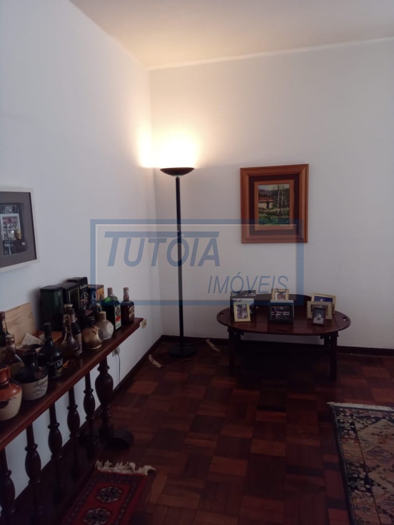 Apartamento à venda com 3 quartos, 189m² - Foto 4