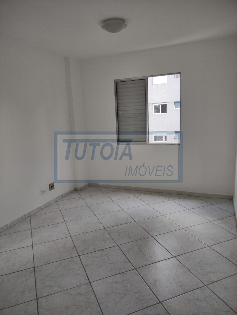 Apartamento à venda com 1 quarto, 45m² - Foto 2