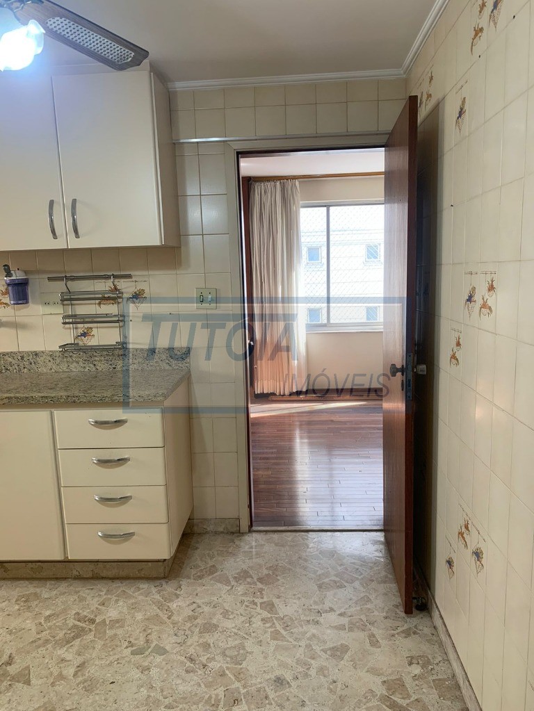 Apartamento à venda com 3 quartos, 189m² - Foto 9