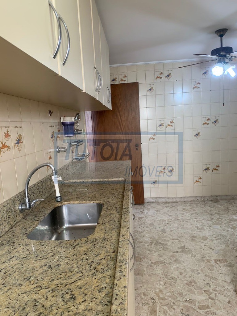 Apartamento à venda com 3 quartos, 189m² - Foto 12