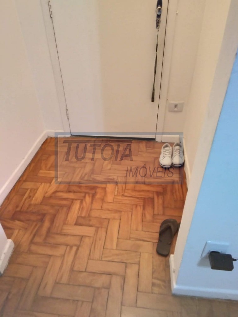 Apartamento à venda com 2 quartos, 70m² - Foto 5