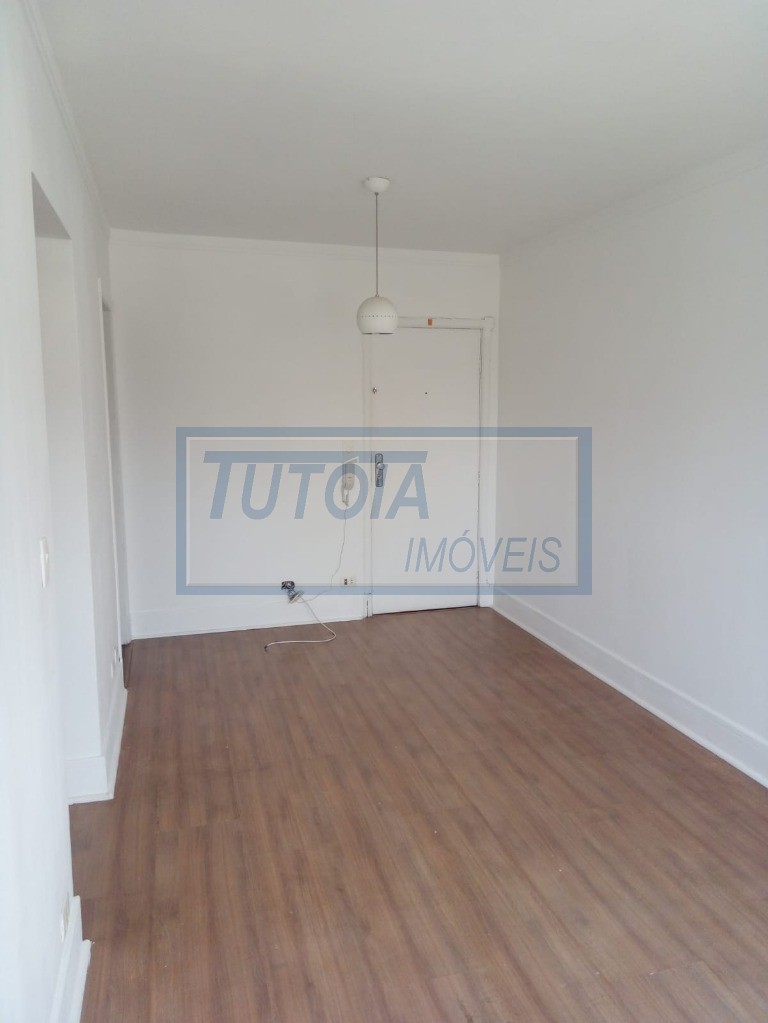 Apartamento à venda com 1 quarto, 39m² - Foto 2