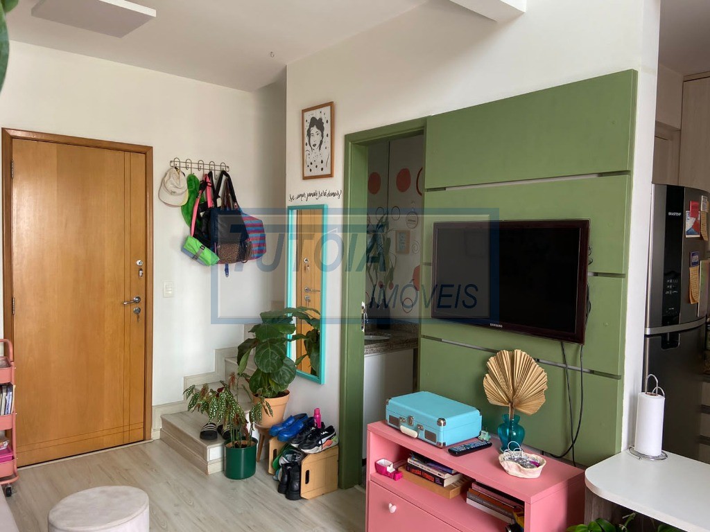 Apartamento à venda com 1 quarto, 42m² - Foto 4