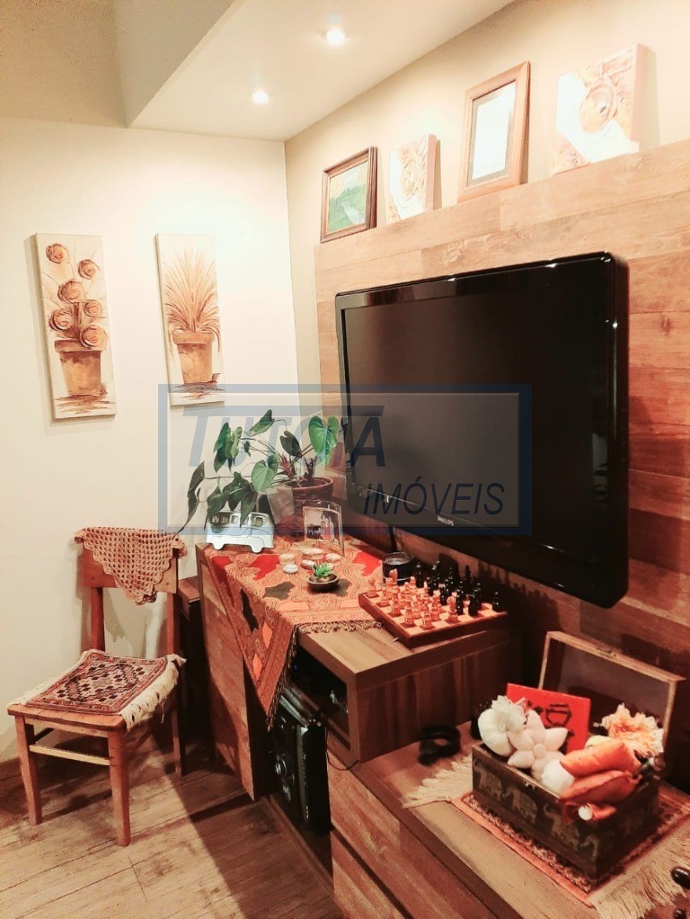 Apartamento à venda com 4 quartos, 162m² - Foto 2