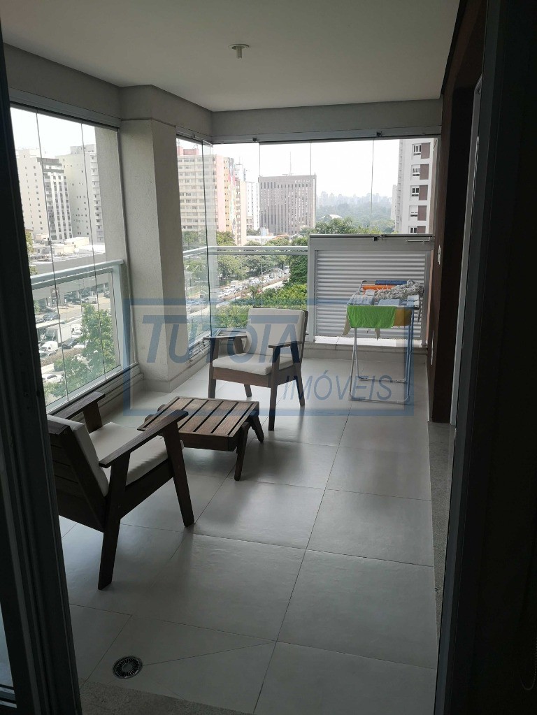 Apartamento para alugar com 1 quarto, 56m² - Foto 2