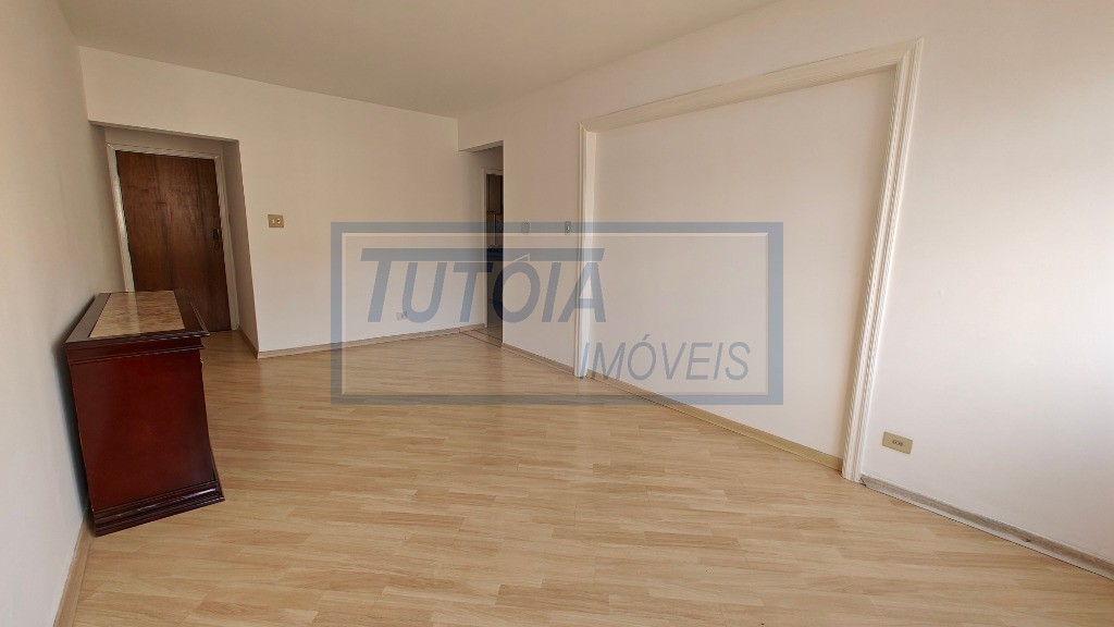 Apartamento à venda com 3 quartos, 115m² - Foto 3