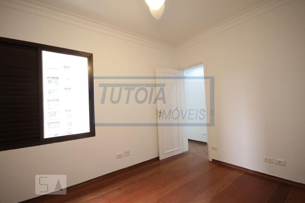 Apartamento à venda com 3 quartos, 130m² - Foto 8