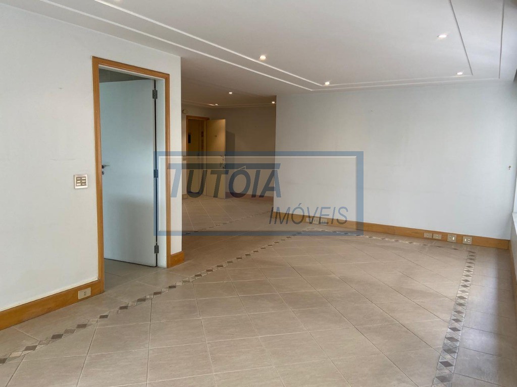 Apartamento à venda com 3 quartos, 188m² - Foto 1