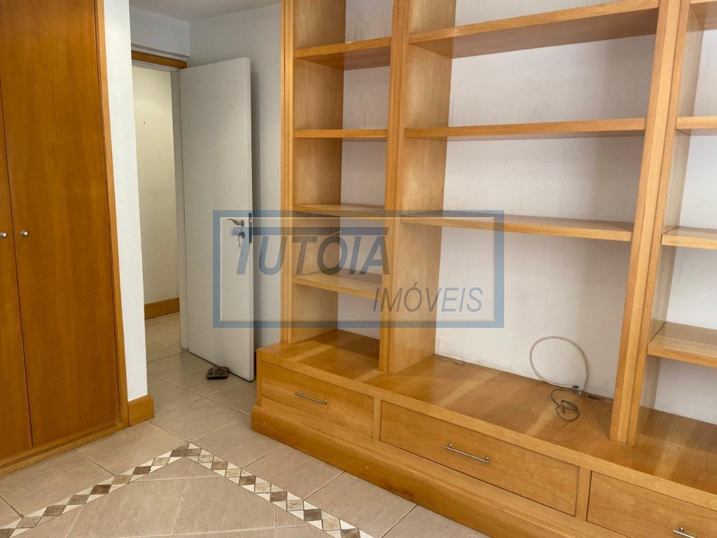 Apartamento à venda com 3 quartos, 188m² - Foto 6