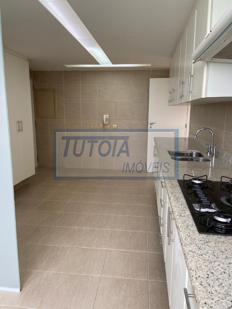 Apartamento à venda com 3 quartos, 188m² - Foto 8