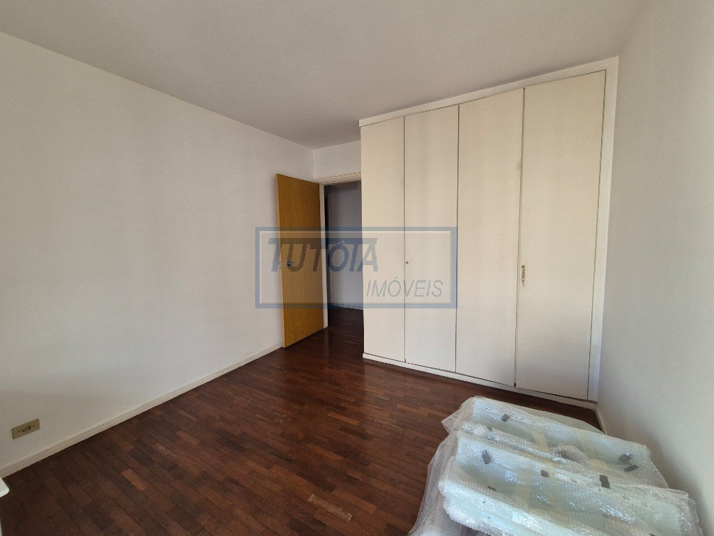 Apartamento à venda com 3 quartos, 140m² - Foto 13