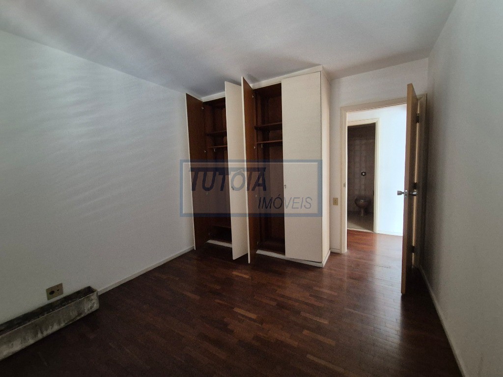 Apartamento à venda com 3 quartos, 140m² - Foto 15