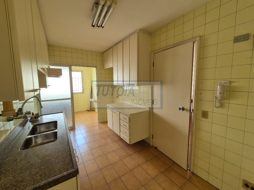 Apartamento à venda com 3 quartos, 140m² - Foto 28