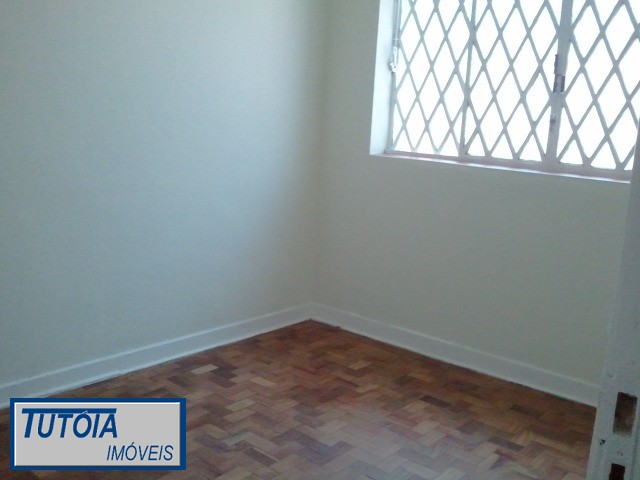 Casa para alugar com 1 quarto, 90m² - Foto 4