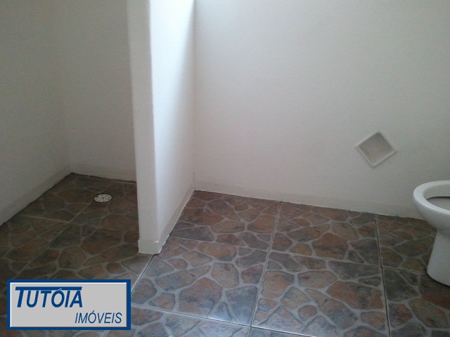 Casa para alugar com 1 quarto, 90m² - Foto 8