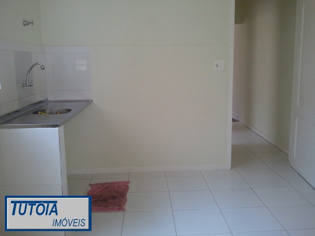 Casa para alugar com 1 quarto, 90m² - Foto 12