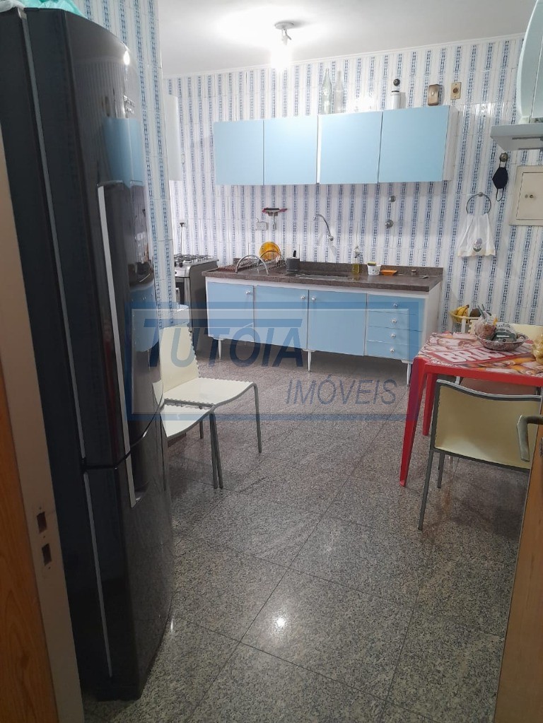 Apartamento para alugar com 3 quartos, 126m² - Foto 12