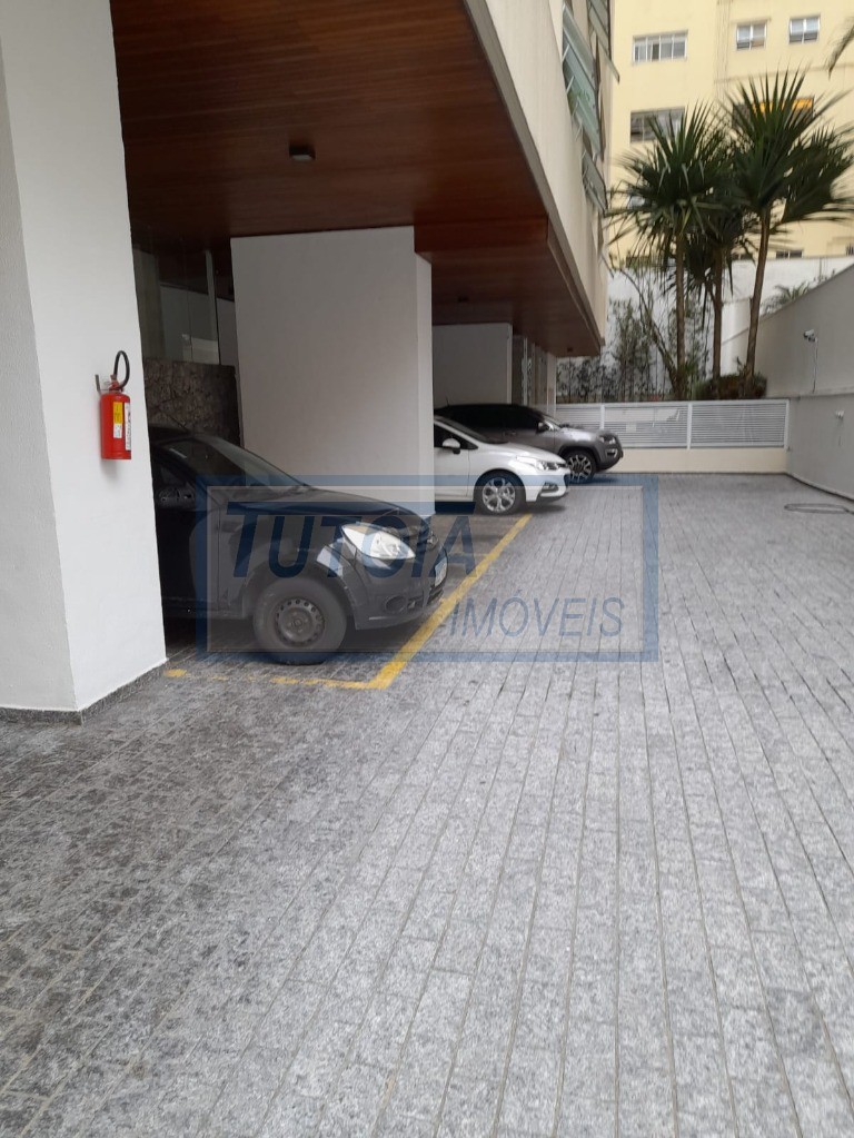 Apartamento para alugar com 3 quartos, 126m² - Foto 22