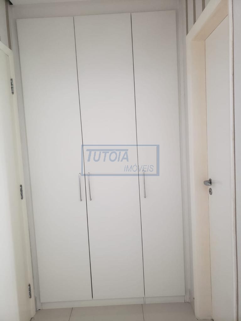 Apartamento para alugar com 3 quartos, 230m² - Foto 16