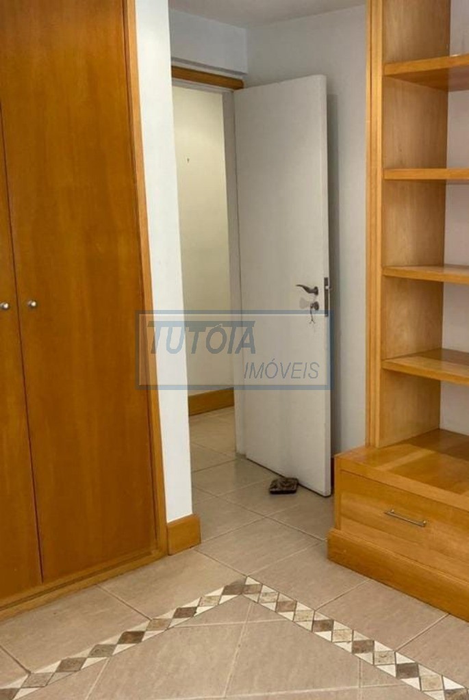 Apartamento à venda com 3 quartos, 188m² - Foto 16