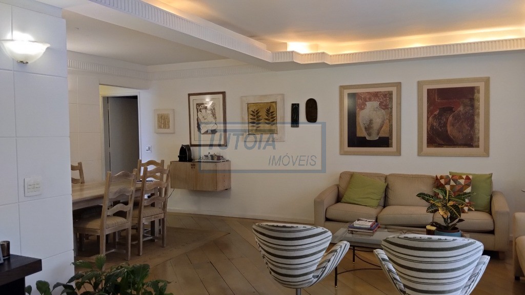 Apartamento à venda com 3 quartos, 140m² - Foto 2