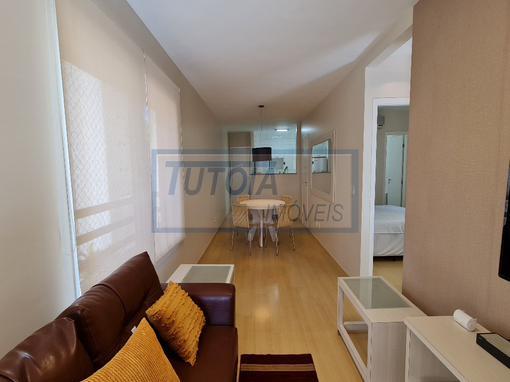 Apartamento à venda com 2 quartos, 80m² - Foto 3