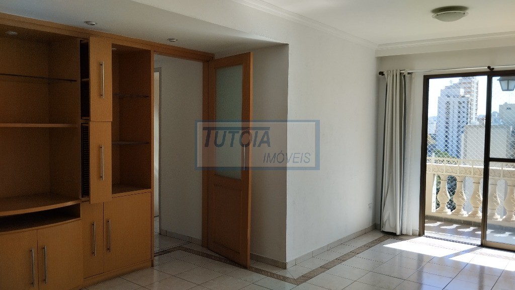 Apartamento à venda com 2 quartos, 80m² - Foto 2