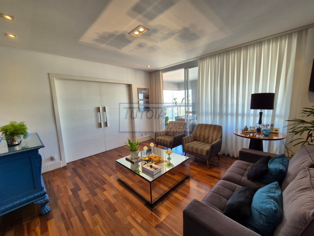 Apartamento à venda com 4 quartos, 215m² - Foto 9