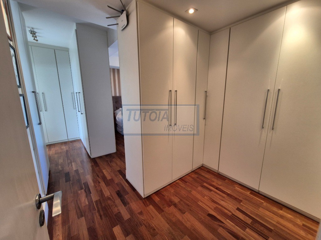 Apartamento à venda com 4 quartos, 215m² - Foto 17