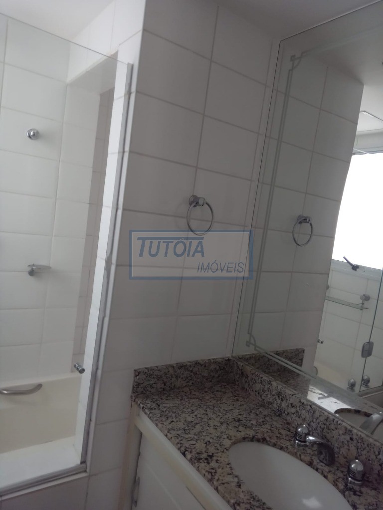 Apartamento à venda com 2 quartos, 80m² - Foto 17