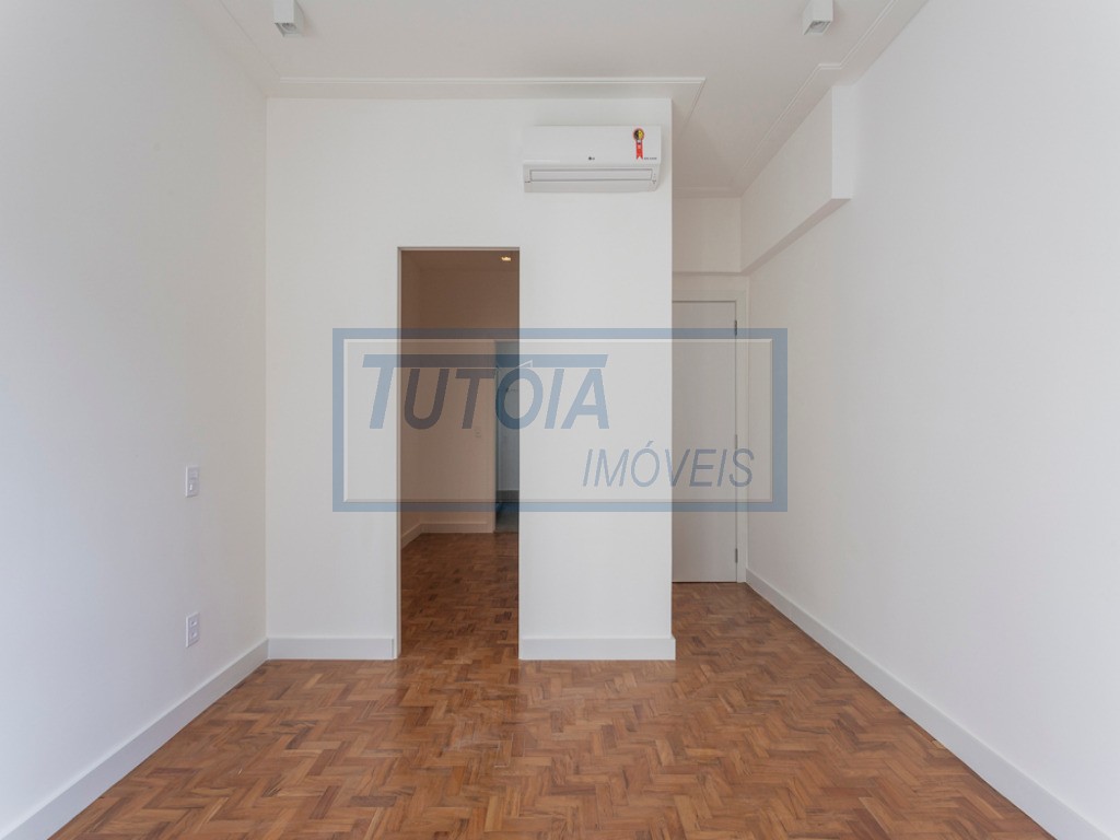 Apartamento para alugar com 3 quartos, 209m² - Foto 12