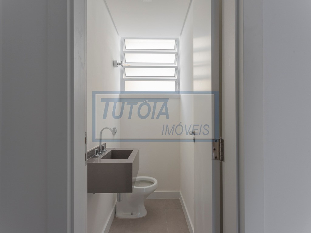 Apartamento para alugar com 3 quartos, 209m² - Foto 16