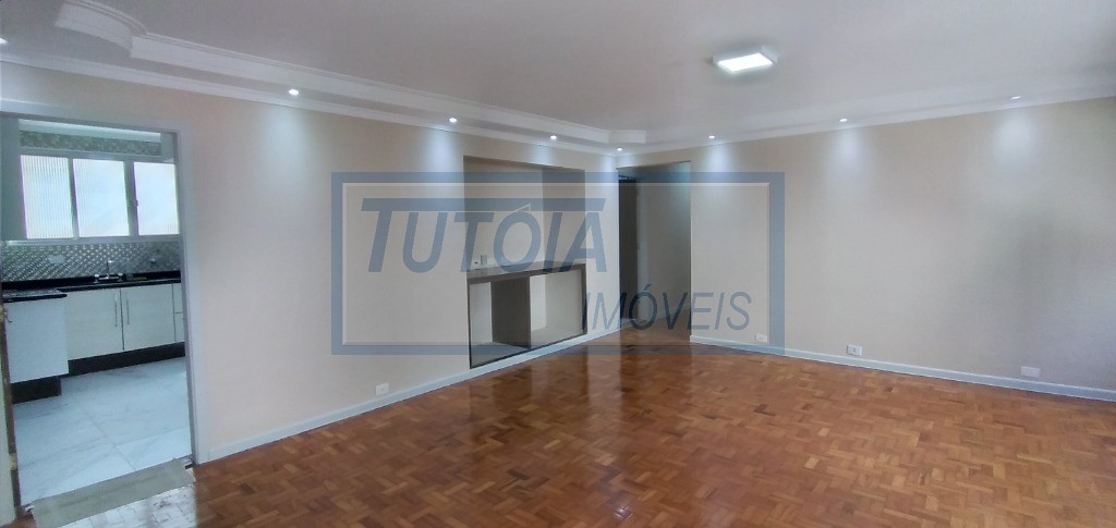 Apartamento para alugar com 3 quartos, 127m² - Foto 4