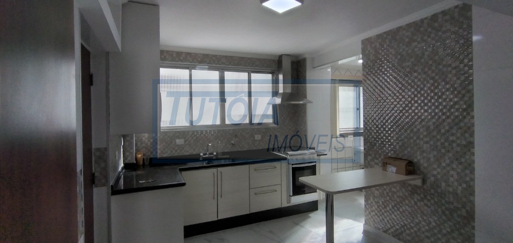 Apartamento para alugar com 3 quartos, 127m² - Foto 10