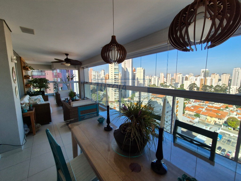 Apartamento à venda com 4 quartos, 215m² - Foto 3