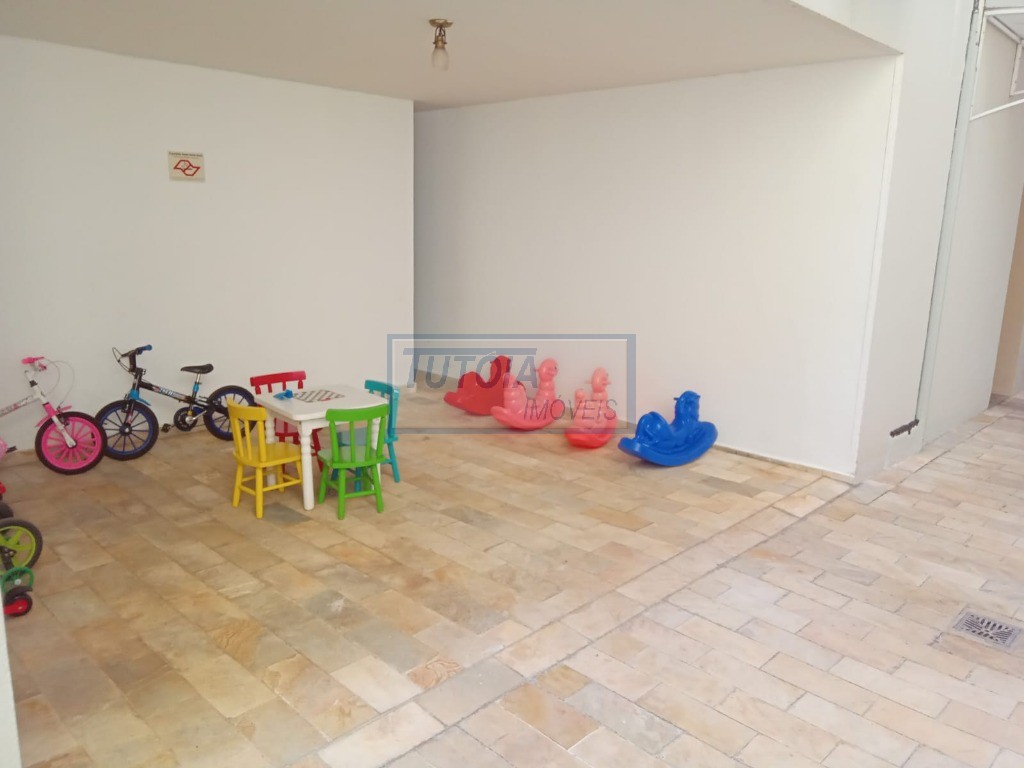 Apartamento para alugar com 3 quartos, 127m² - Foto 27