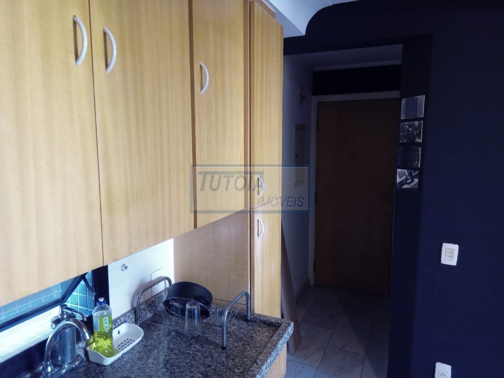 Apartamento à venda com 1 quarto, 32m² - Foto 11