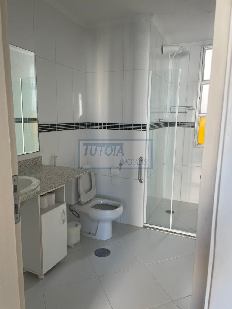 Apartamento para alugar com 3 quartos, 100m² - Foto 13