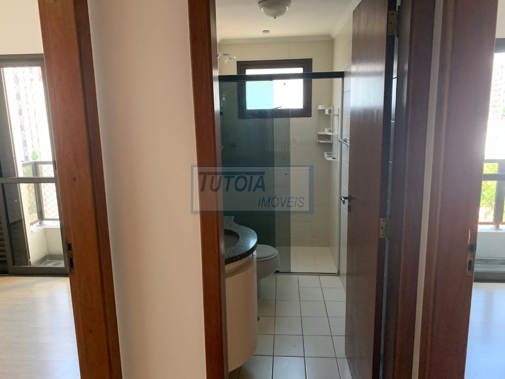 Apartamento à venda com 3 quartos, 156m² - Foto 18